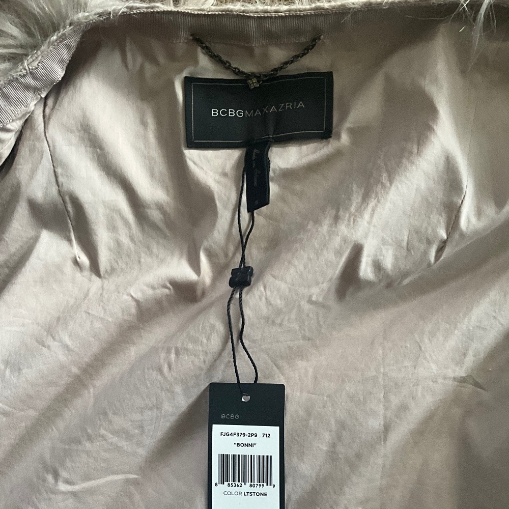**FALL SALE** BCBG Faux Fur Vest - Picture 6 of 6